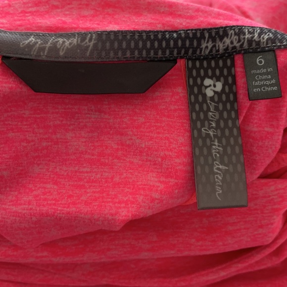 Triple Flip hoodie style top (no hood, has a stand up/fold down collar) - Picture 11 of 12